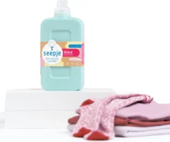 Seepje Wasmiddel - Magische Magnolia - Wasmiddel Kleur - Kwartaalpakket – 3 X 23 Wasbeurten - 3 X 1L -Wasbenodigdheden Winkel 1200x1005